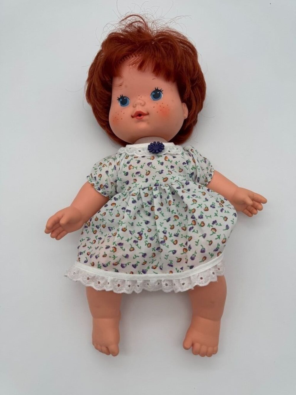 Vintage Strawberry Shortcake Blow A Kiss Doll 1982 Kenner 14" Baby Girl + Outfit